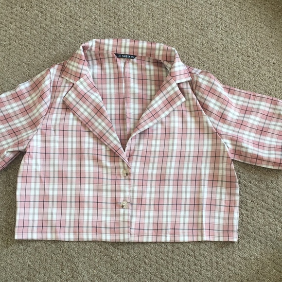 New pink and white half-sleeve top - Picture 2 of 7